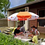 Üdülőpark Vvf Villages « Les Legendes Du Gevaudan »