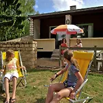 Vvf Villages « Les Legendes Du Gevaudan » Üdülőpark Marvejols