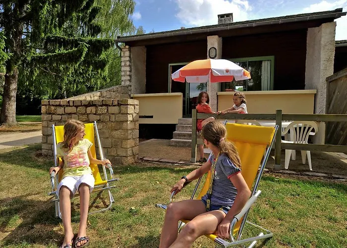 Vvf Villages « Les Legendes Du Gevaudan » Üdülőpark Marvejols