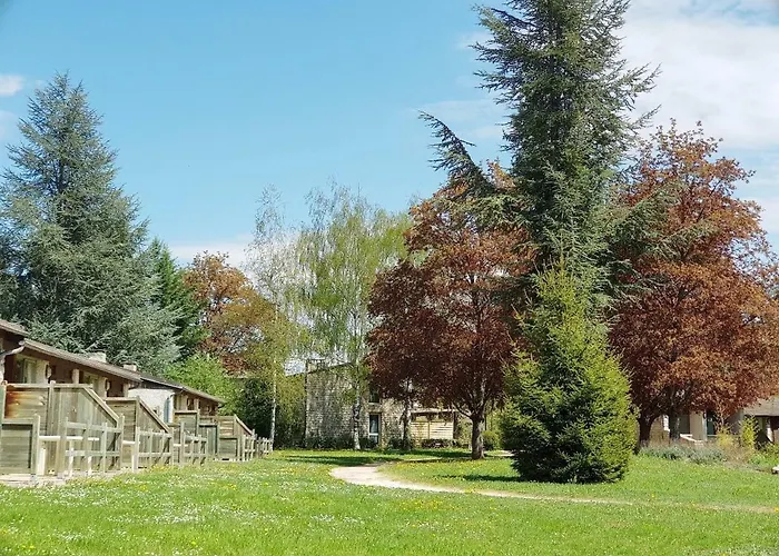 Üdülőpark Vvf Villages « Les Legendes Du Gevaudan » 3*